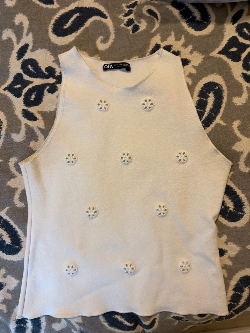 ZARA White Floral Cutout Knit Tank Top